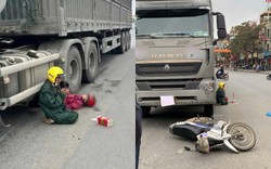 Khoảnh khắc ám ảnh: Người chồng chắp tay, quỳ lạy bên thi thể vợ dưới gầm xe đầu kéo sau va chạm khiến nhiều người nghẹn lòng