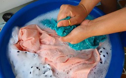 Nữ sinh 18 tuổi nhiễm virus gây ung thư cổ tử cung chỉ vì 1 việc khi giặt giũ hầu như nhà nào cũng làm