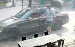 Ô tô “biến mất" trước hẻm nhà, camera ghi lại người nước ngoài nghi vấn