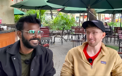 Dân mạng cười bò với 2 chàng Tây rủ nhau vào quán cà phê 'luyện' tiếng Việt