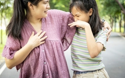 Người trên 40 tuổi thường có mùi khó chịu: Các bác sĩ cảnh báo rằng mùi này mạnh nhất ở 6 khu vực, tránh vệ sinh quá mức