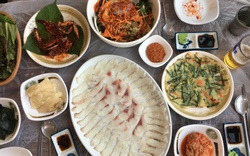 Khách Việt lặn lội sang tận Hàn Quốc để thử món đặc sản hot trên phim, nhưng "đời không như mơ"