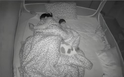 Con trai 11 tuổi ngủ chung giường với mẹ đơn thân, camera ghi lại khoảnh khắc bất thường khiến người mẹ hoảng loạn