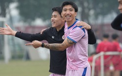 Một khoảnh khắc gây chú ý của Đình Bắc và Văn Hậu