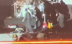 Đang biểu diễn, nữ ca sĩ bất ngờ ngã gục trên sân khấu