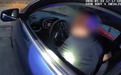 Kiểm tra tài xế say rượu, cảnh sát phát hiện điều bất ngờ trong cốp xe