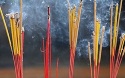 3 kiêng kỵ khi thắp hương