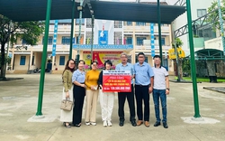 Vụ lạm thu, sửa bài thi để "dìm" điểm học sinh: Đề nghị điều chuyển hiệu trưởng