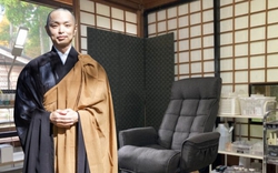 Nhà sư Nhật Bản mở tiệm nail trong chùa, mỗi bộ giá hơn 800 nghìn, 1 ngày chỉ phục vụ 3 khách