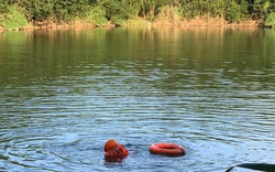 Đi câu cá, 2 học sinh tiểu học chết đuối thương tâm