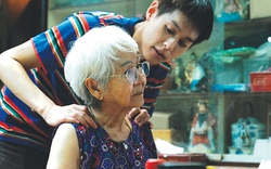 "Ở cùng bà ngoại lâu như vậy, anh có thấy mùi gì không?" và câu chuyện về "mùi người già"