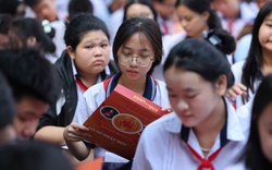 Gay gắt cuộc đua vào lớp 10