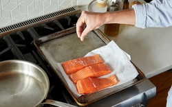 1 loại gia vị có trong vô số thực phẩm âm thầm “nuôi” tế bào ung thư dạ dày: Không phải đường hay dầu mỡ