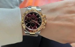 Bán đồng hồ Rolex thu về hơn 560 triệu đồng, tối về người phụ nữ bất ngờ bị phong tỏa tài sản: Công an đưa vào diện tình nghi, mất cả đồ lẫn tiền