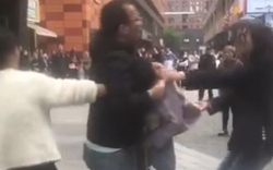 Vợ bắt quả tang chồng giữa trung tâm thương mại, cảnh giác cao với kiểu "bé ba" thế này!