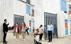 Bức ảnh thầy giáo trước cổng trường ở Hà Nội nhận "bão" like, phụ huynh rần rần khen: "Thật ấn tượng"