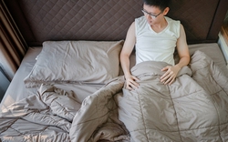 "Tôi nhận ra chồng thay đổi từ những điều rất nhỏ": 5 dấu hiệu âm thầm cho thấy sinh lý nam có thể đang đi xuống