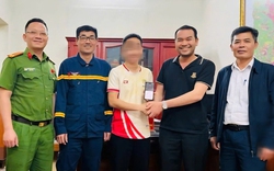 Cán bộ công an bất ngờ nhận được số tài khoản lạ chuyển tới nửa tỉ đồng