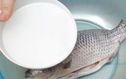 Ngâm cá trong thứ nước này cá hết sạch mùi tanh
