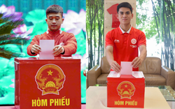 Công Phương lần đầu tiên đi bầu cử