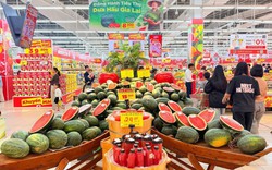 Dưa hấu, xoài vào mùa, giá rẻ bất ngờ