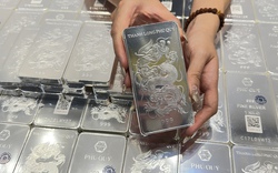 Giá bạc hôm nay 16-3: Giảm nhanh hơn thế giới, người mua bạc lại "méo mặt"