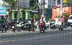 CLIP: Hiện trường vụ tai nạn 2 người tử vong, gia đình từ chối khám nghiệm tử thi