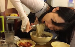 Giải mã 3 lý do đằng sau cảm giác "luôn muốn ăn dù không đói", bác sĩ chia sẻ 4 cách khắc phục