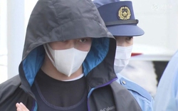 Võ sĩ kickboxing lĩnh án 21 năm tù vì sát hại người tình đang mang thai để quỵt nợ