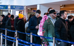 Mỹ sắp đóng cửa loạt sân bay, 50.000 nhân viên phải làm việc không lương thưởng: Chuyện gì đây?