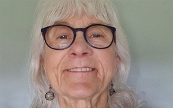 Người phụ nữ không bao giờ biết đau