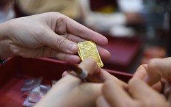Giá vàng hôm nay 178,4 triệu đồng/lượng: Người mua vàng ở “đỉnh giá” tháng 3 đang lỗ hơn 15 triệu đồng!