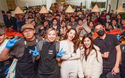 Chi Pu ra thông báo nóng về quán phở ở Trung Quốc