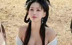 Nữ diễn viên bị sàm sỡ