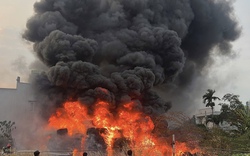 Cháy lớn ở TPHCM, lửa đỏ rực một vùng