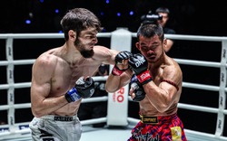 Đấm huyền thoại Thái Lan nhập viện, cao thủ Nga hụt đai vô địch vì lý do bất ngờ