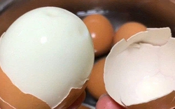 Mẹo luộc trứng giúp bóc vỏ trong tích tắc