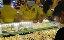 Giá vàng hôm nay, 27-3: Đột ngột giảm sâu