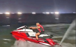 Liều lĩnh lái mô tô nước trong bãi tắm công cộng, TikToker bị mời làm việc