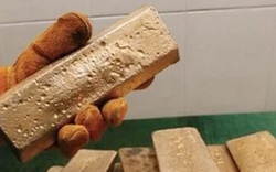 Người đàn ông ngất xỉu khi nhận ra đã "vứt nhầm" 20 thỏi vàng vào thùng rác