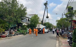 Xe cẩu vướng dây điện phát nổ, tài xế tử vong