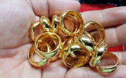 Ngân hàng từ chối mua lại hơn 13 chỉ vàng từ khách hàng cũ, cơ quan chức năng lập tức vào cuộc điều tra