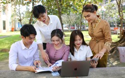 Tại sao người Lào nói tiếng Việt giỏi?