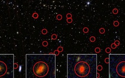 Điều gì đằng sau bức ảnh vũ trụ chi chít chấm đỏ?
