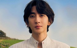 Nam ca sĩ thắng kiện kẻ rình rập, đeo bám