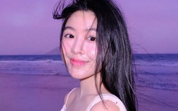 Lọ Lem không mặc bikini, ra biển vẫn là nữ thần!