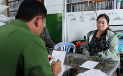 Bắt quả tang bà chủ Cao Thị Thu Hồng, thu giữ 27 tấn tang vật