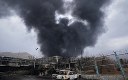 Giá dầu tăng sốc lên gần 108 USD/thùng, ông Donald Trump nói "cái giá nhỏ phải trả"