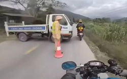 Cục CSGT lên tiếng về thông tin CSGT dùng xe công vụ chắn ngang đường để dừng phương tiện