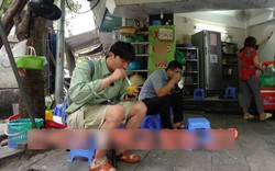 Món ăn 25.000 đồng của Việt Nam lên đài Hàn Quốc, sao nam ngồi ghế nhựa say mê ăn giữa phố